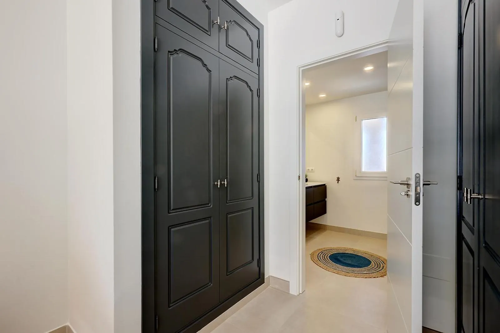 Apartment Alegro - Gerenoveerd Appartement Direct Aan Zee Estepona Spain