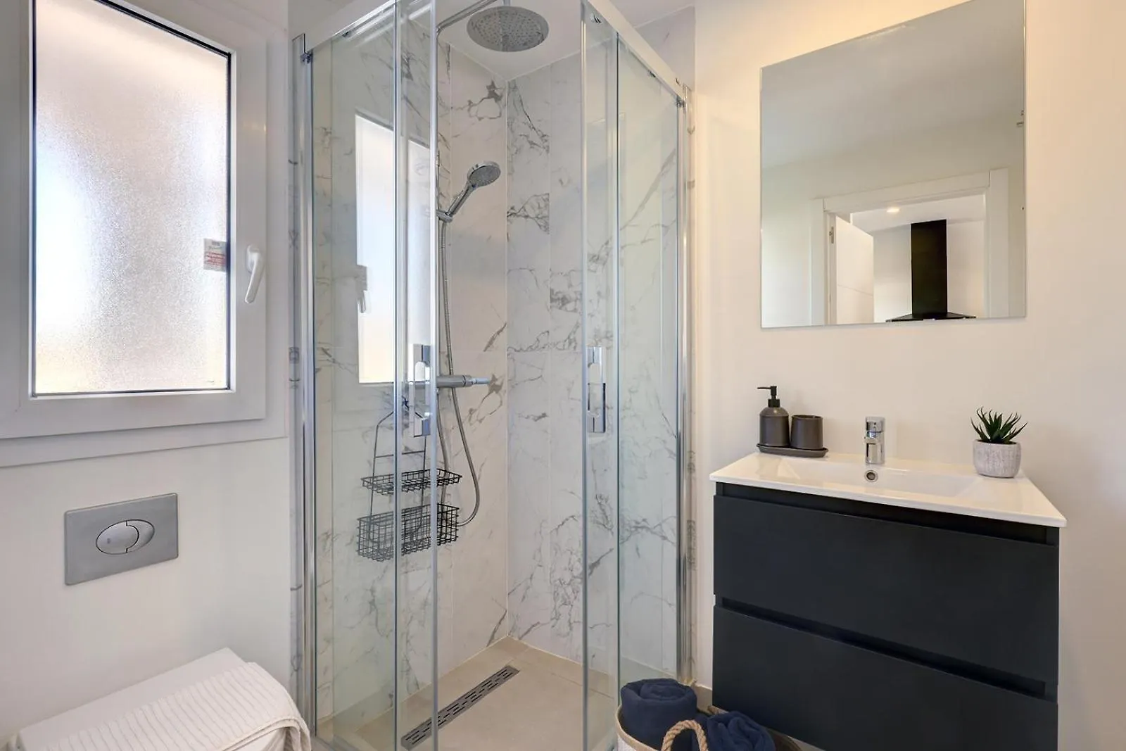 Apartment Alegro - Gerenoveerd Appartement Direct Aan Zee Estepona